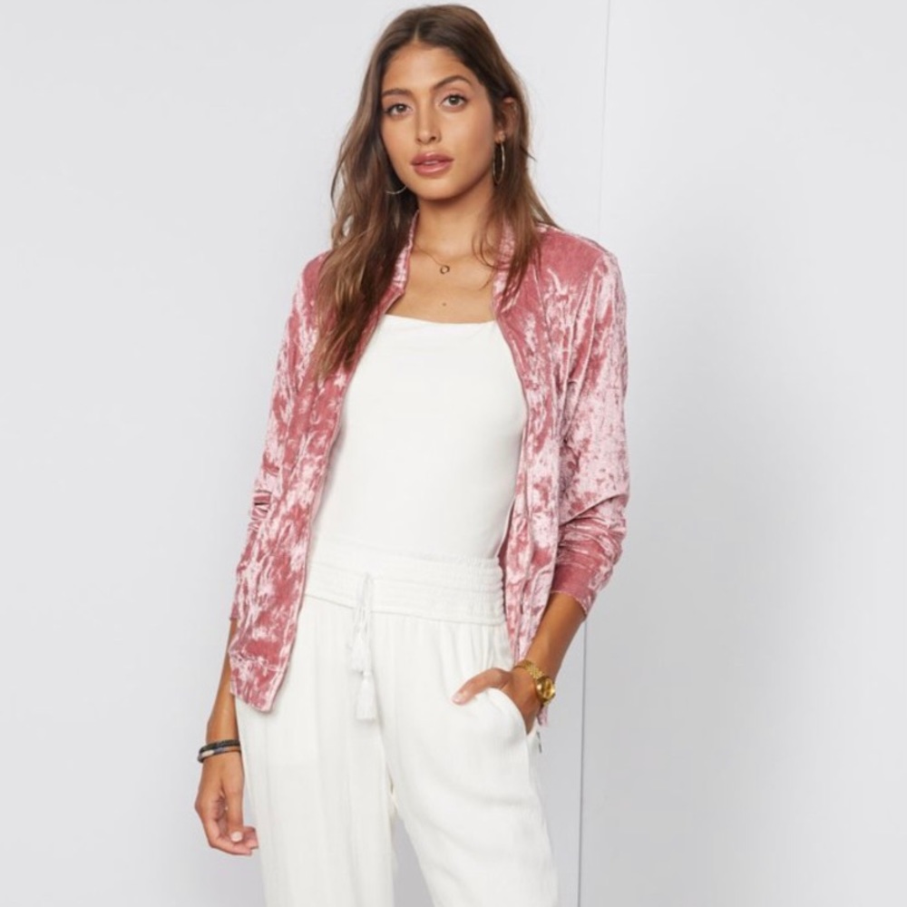 Pink crushed velvet jacket (medium)
